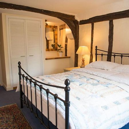 Meddlars A Historic Cottage On The Countryside Edge Of A Vibrant Market Town Hadleigh  Buitenkant foto