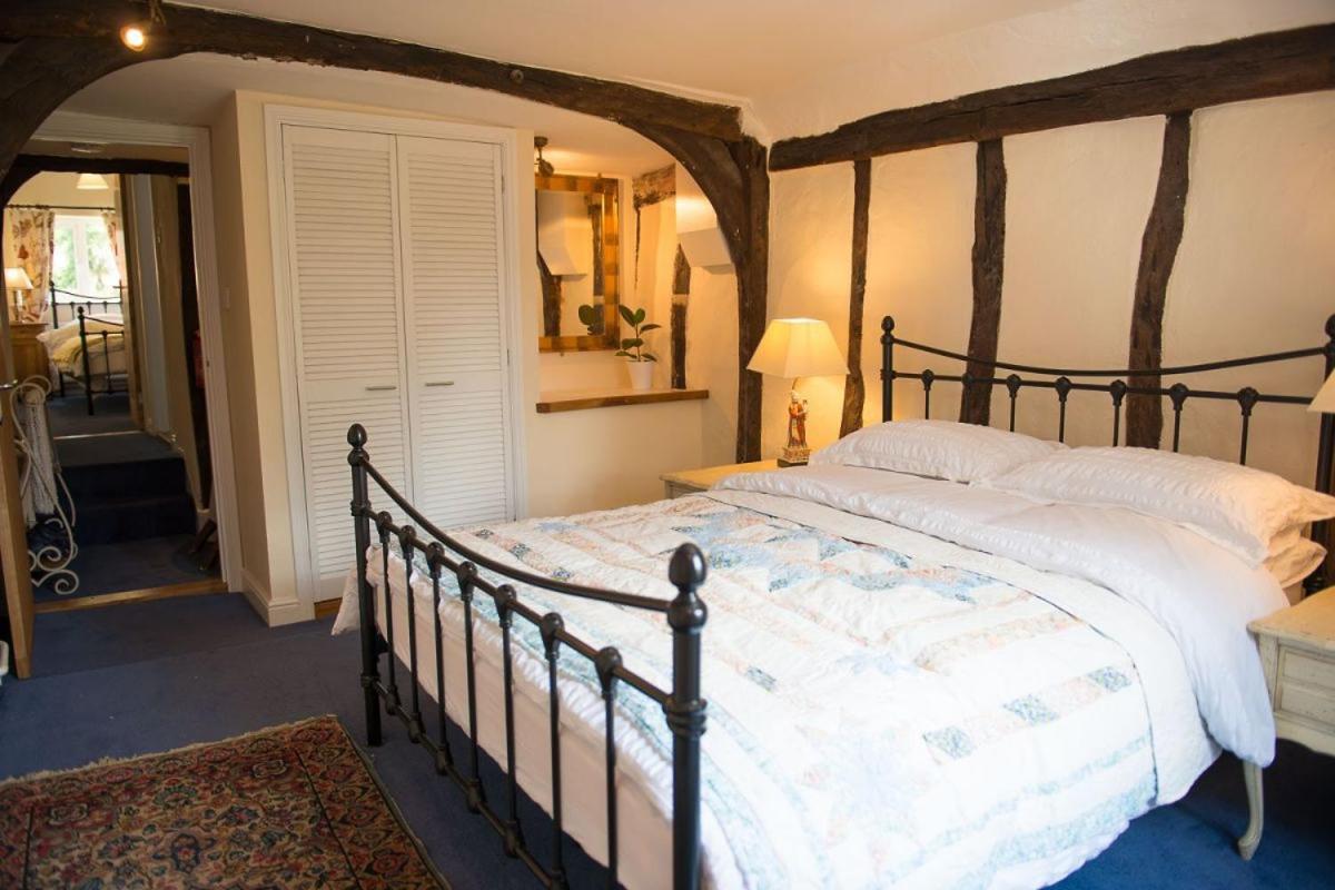 Meddlars A Historic Cottage On The Countryside Edge Of A Vibrant Market Town Hadleigh  Buitenkant foto